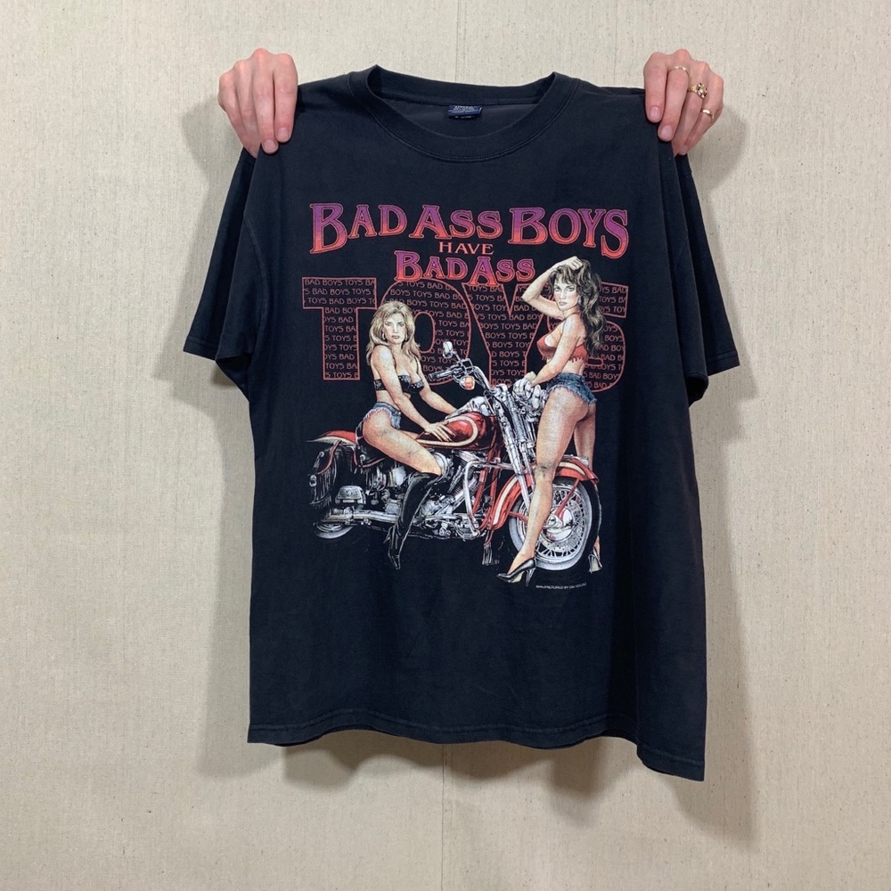 BAD ASS TOYS: HOG WILD MOTORCYCLE VINTAGE TEE